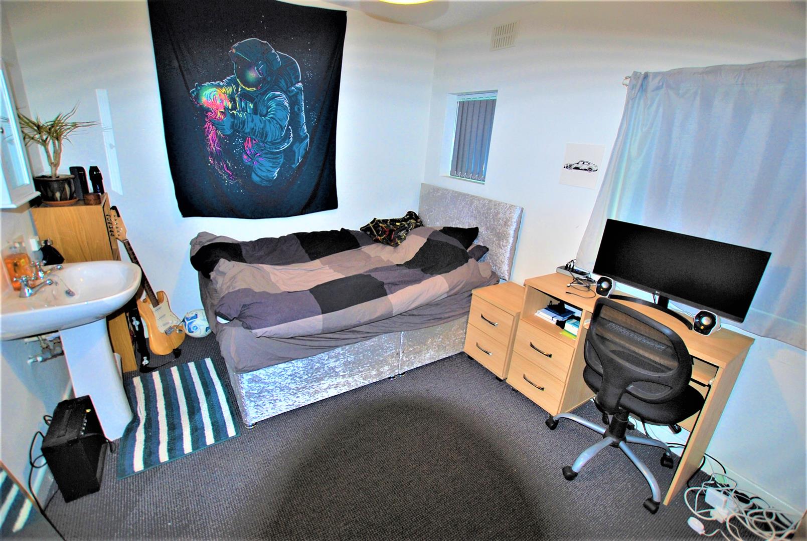 Broomhill,38 Crookes Rd,Broomhill,Sheffield S10,4 Bedrooms Bedrooms,1 BathroomBathrooms,Semi-detached,1668